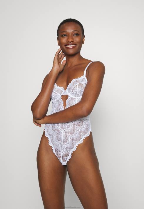 femei corp alb Anna Field22841017