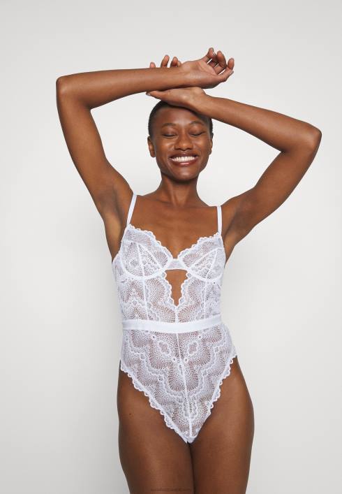 femei corp alb Anna Field22841017