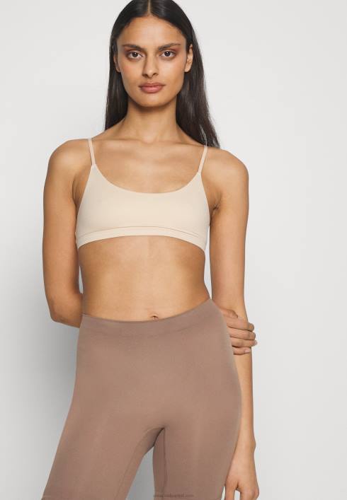 femei haine modelate bronz Anna Field22841032