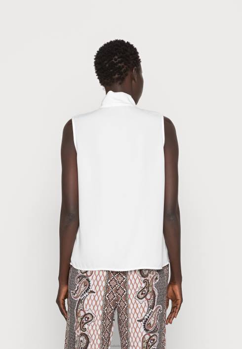 femei alb de sus Anna Field2284407