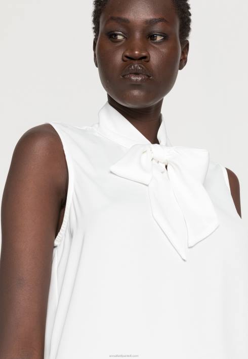 femei alb de sus Anna Field2284407