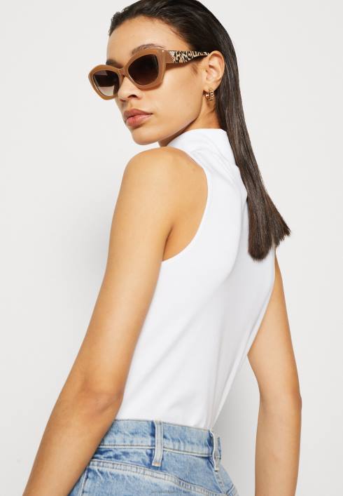 femei alb de sus Anna Field2284465