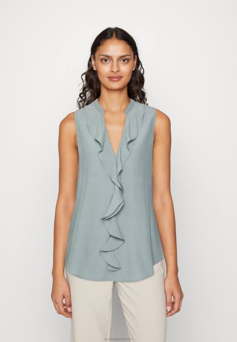 femei mentă de sus Anna Field2284392