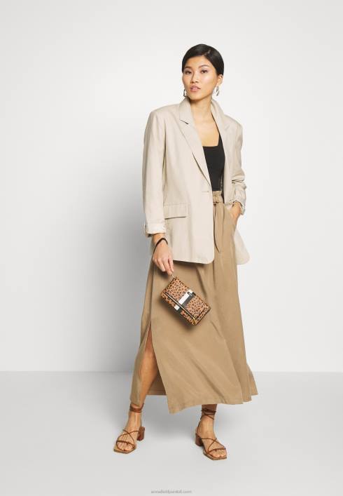 femei negru de sus Anna Field2284384