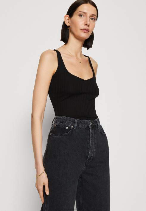 femei negru de sus Anna Field2284406