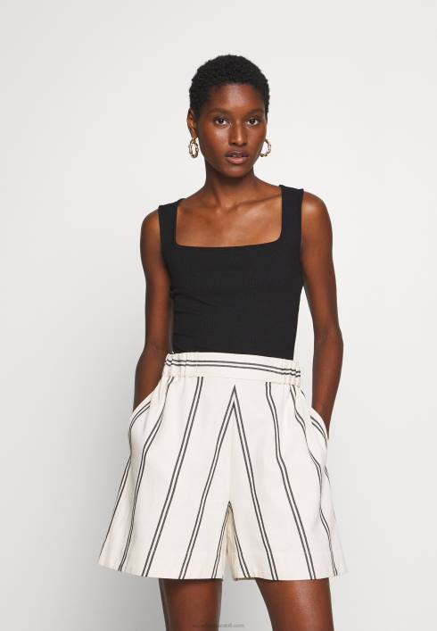 femei negru de sus Anna Field2284411