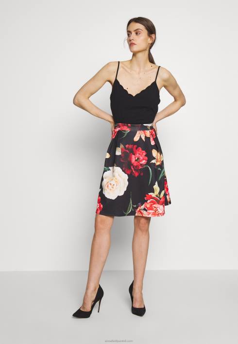 femei negru de sus Anna Field2284415