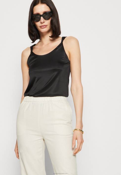 femei negru de sus Anna Field2284453