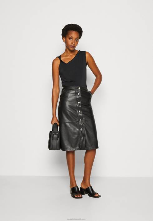 femei negru de sus Anna Field2284474