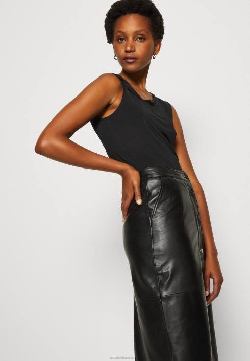 femei negru de sus Anna Field2284474