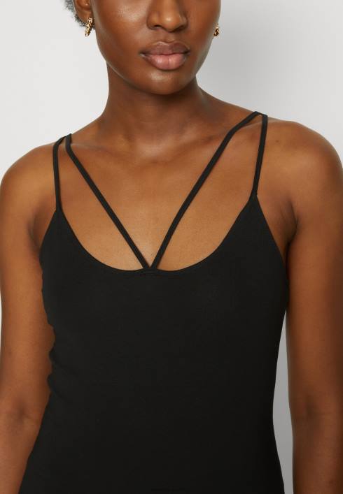 femei negru de sus Anna Field2284494