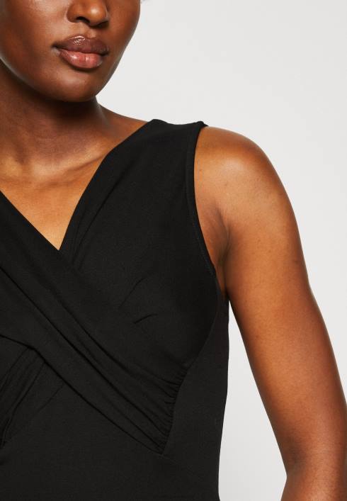 femei negru de sus Anna Field2284498