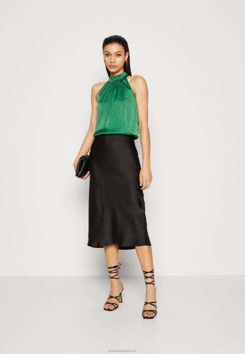 femei verde de sus Anna Field2284394