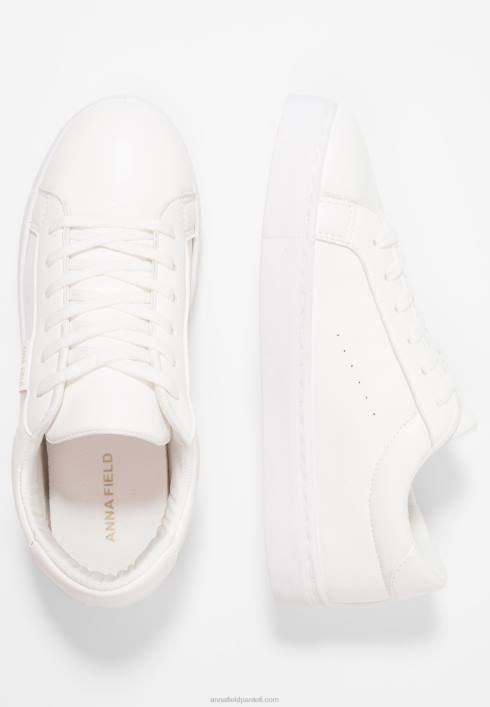 femei antrenori albi Anna Field22841176