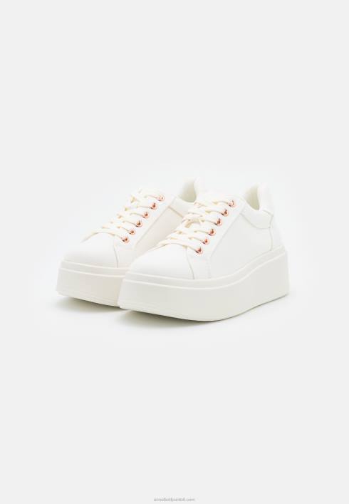 femei antrenori albi Anna Field22841182