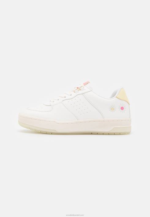 femei antrenori albi Anna Field22841199