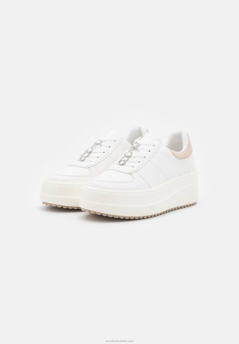 femei antrenori albi Anna Field22841206