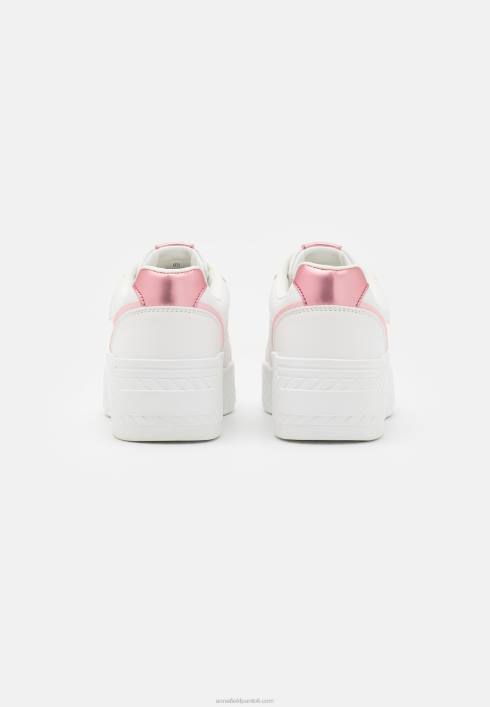 femei antrenori albi Anna Field22841218