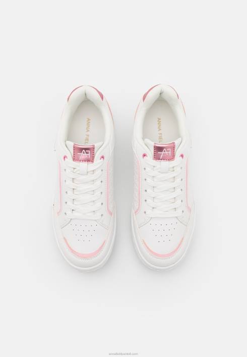 femei antrenori albi Anna Field22841218