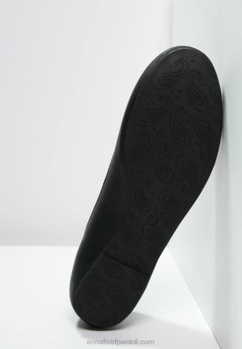 femei balerini negri Anna Field22842075