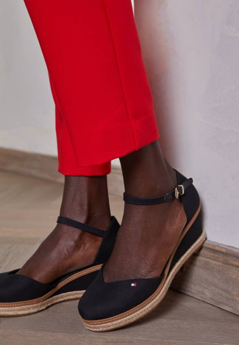 femei de bază închis degetul mijlociu pană pene negre Anna Field22841710