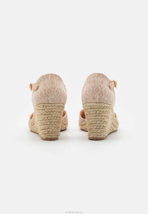 femei pene roz deschis Anna Field22841728