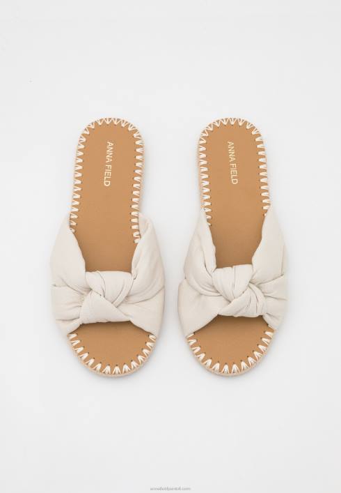 femei catâri albi Anna Field22841871